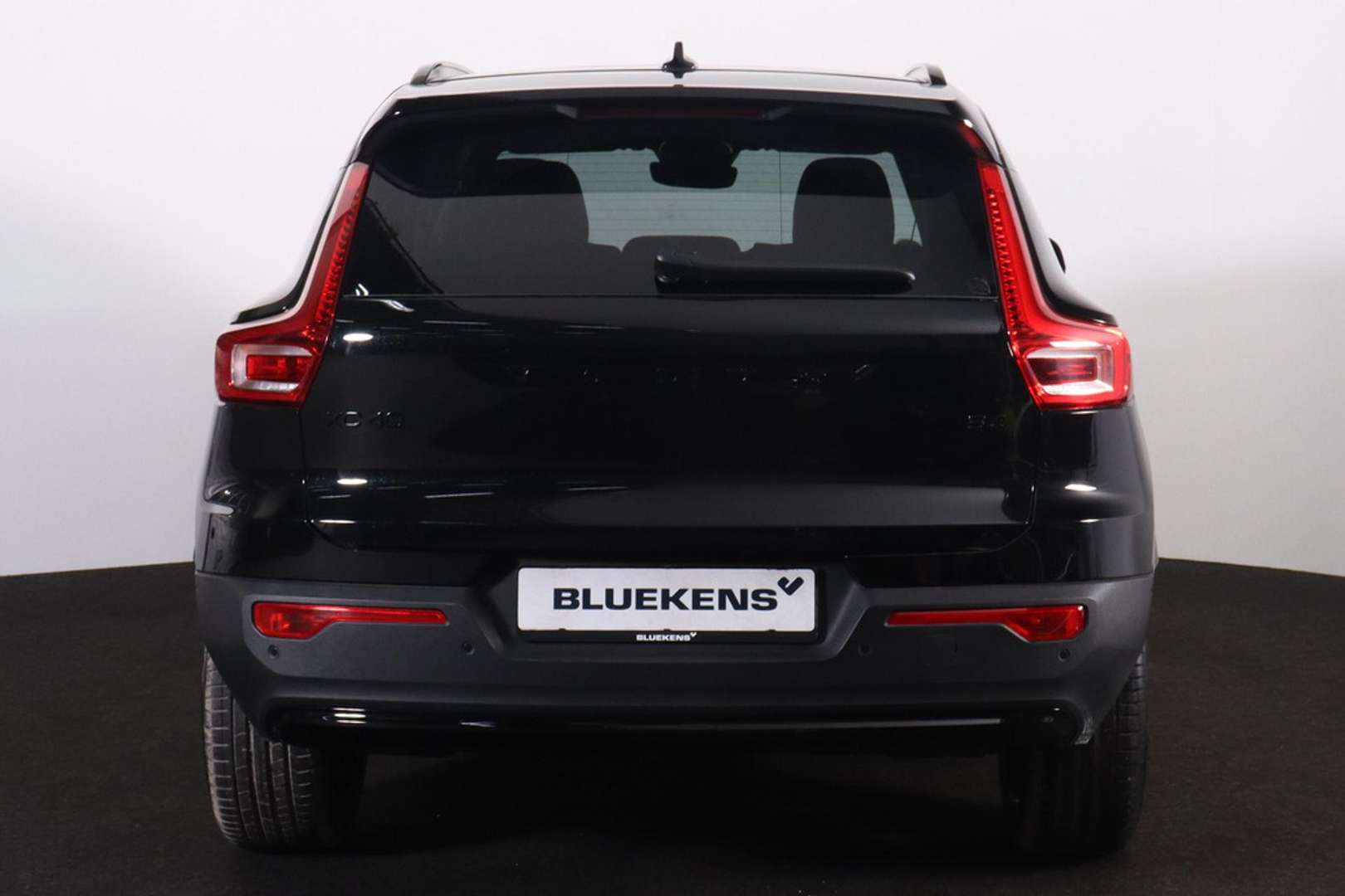 Volvo XC40 B4 Black Edition Ultra - 2025 - Joinsteer - #3