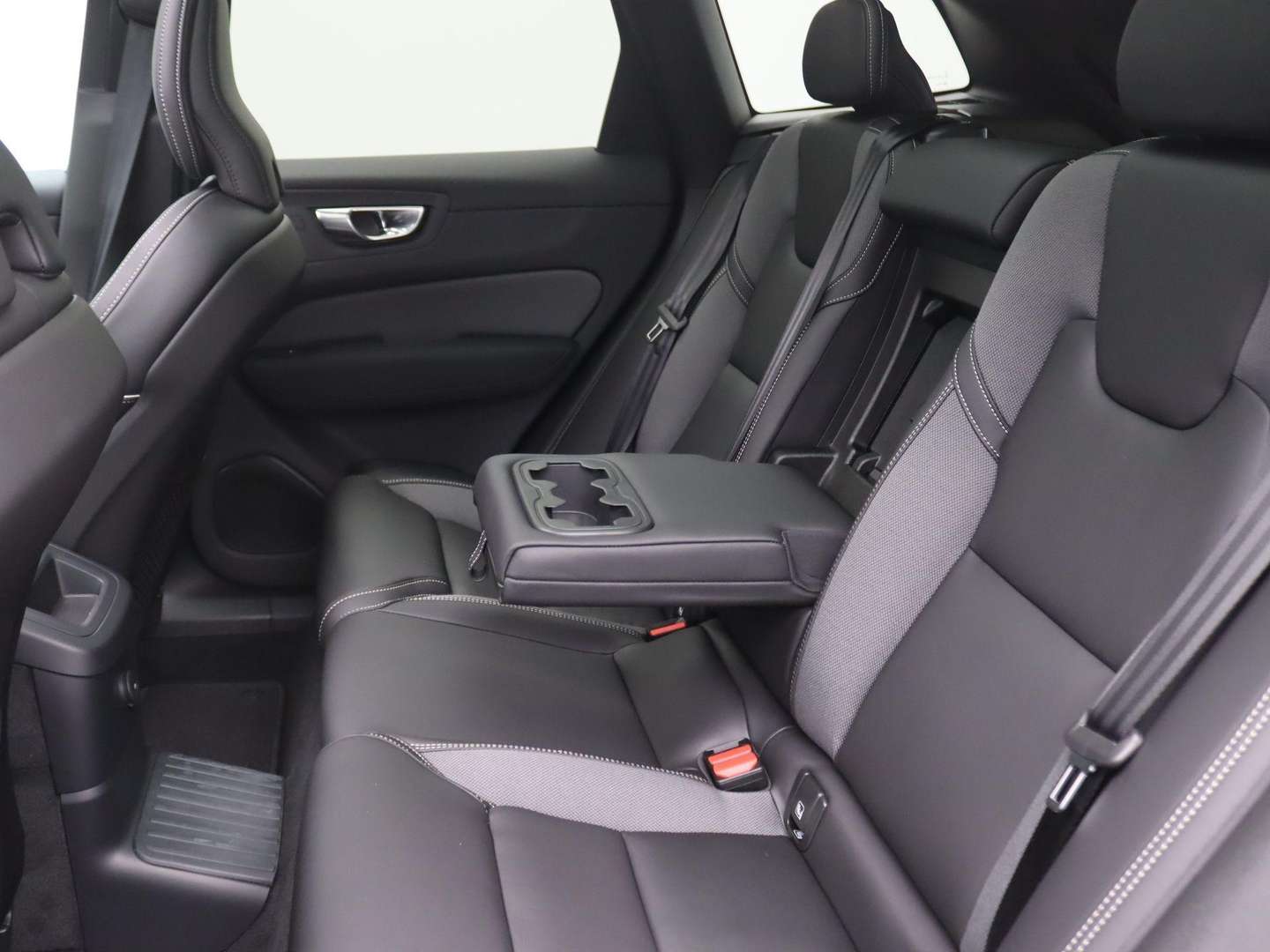 Volvo XC60 T6 Recharge Plus - 2025 - Joinsteer - #5