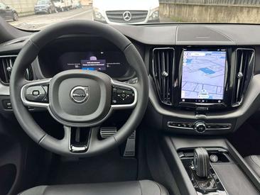 Volvo XC60 T6 Recharge R-Design — photo 9