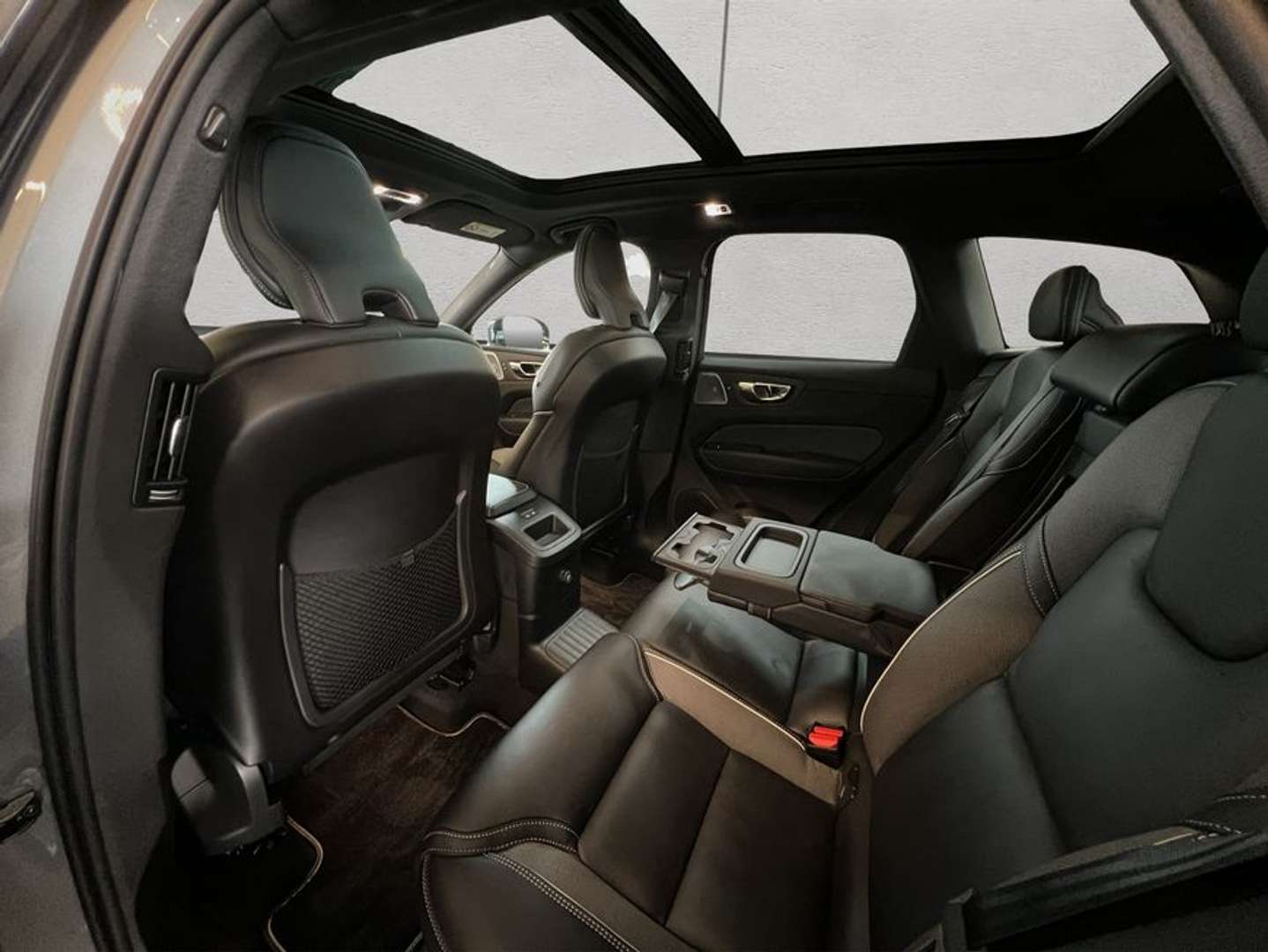 Volvo XC60 T8 R-Design - 2020 - Joinsteer - #15