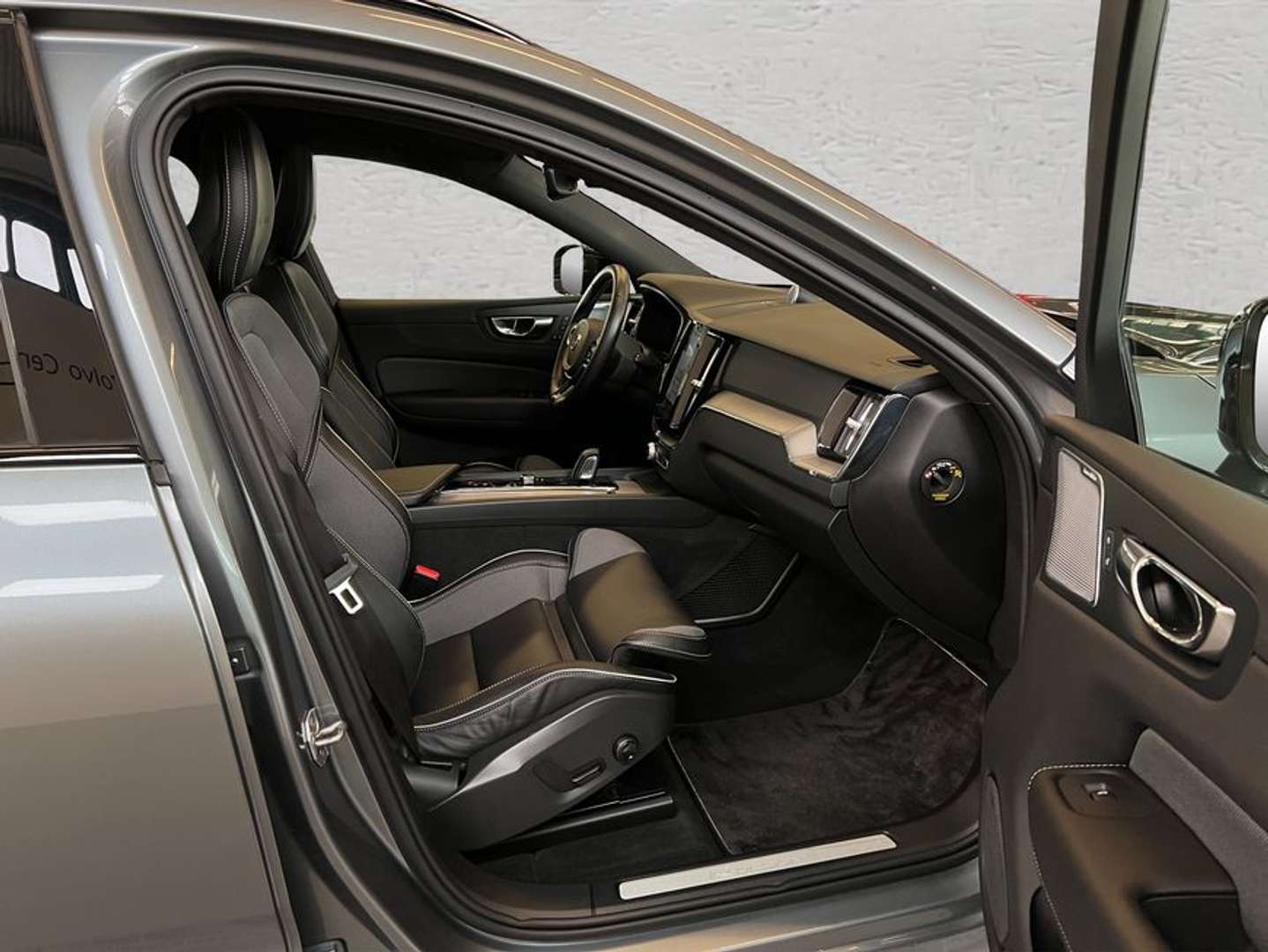 Volvo XC60 T8 R-Design - 2020 - Joinsteer - #18