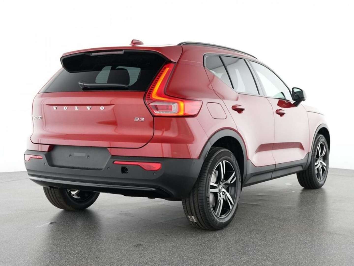 Volvo XC40 B3 Plus - 2025 - Joinsteer - #2