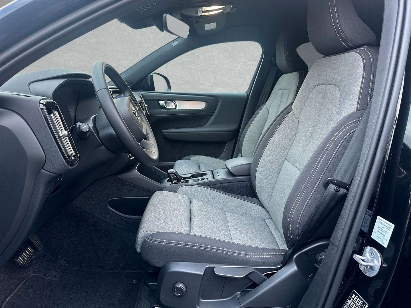 Volvo XC40 B3 Core - 2024 - Joinsteer - #2