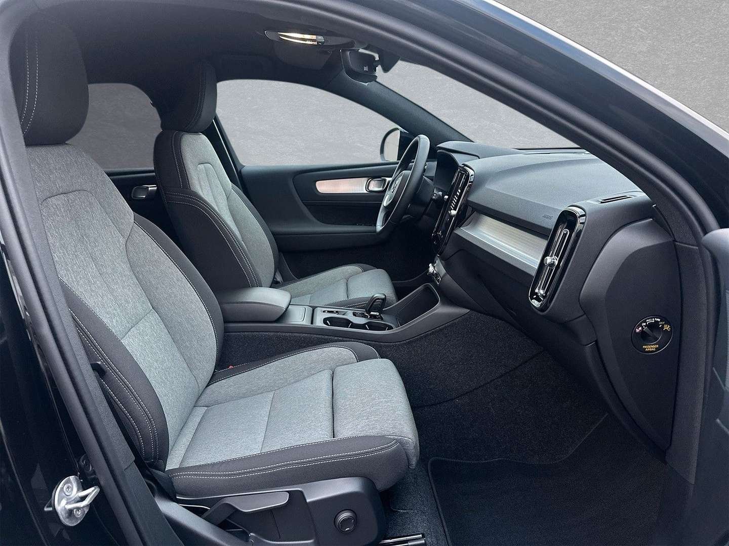 Volvo XC40 B3 Core - 2024 - Joinsteer - #3