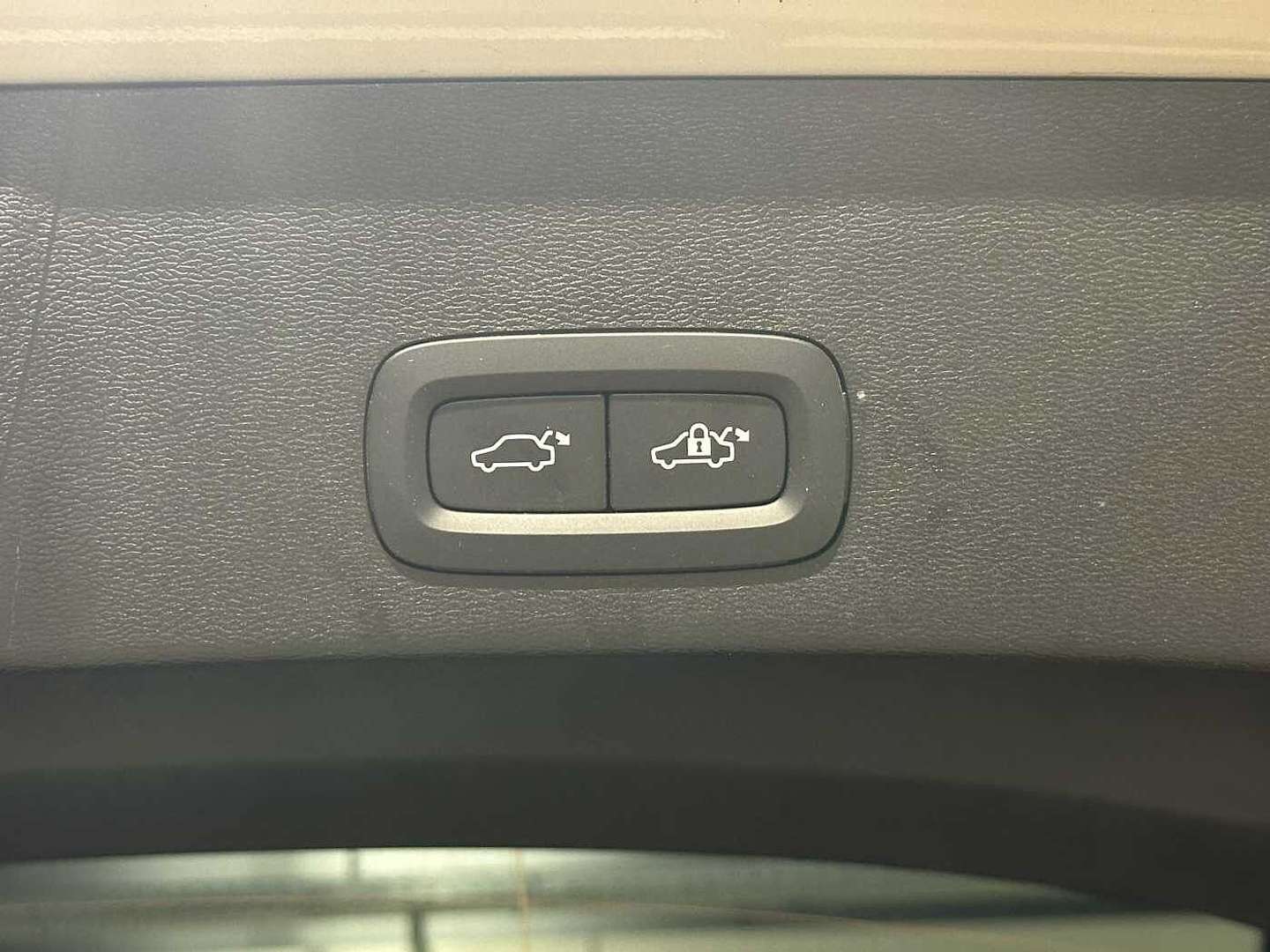 Volvo EX40 Recharge Extended Range - 2024 - Joinsteer - #11