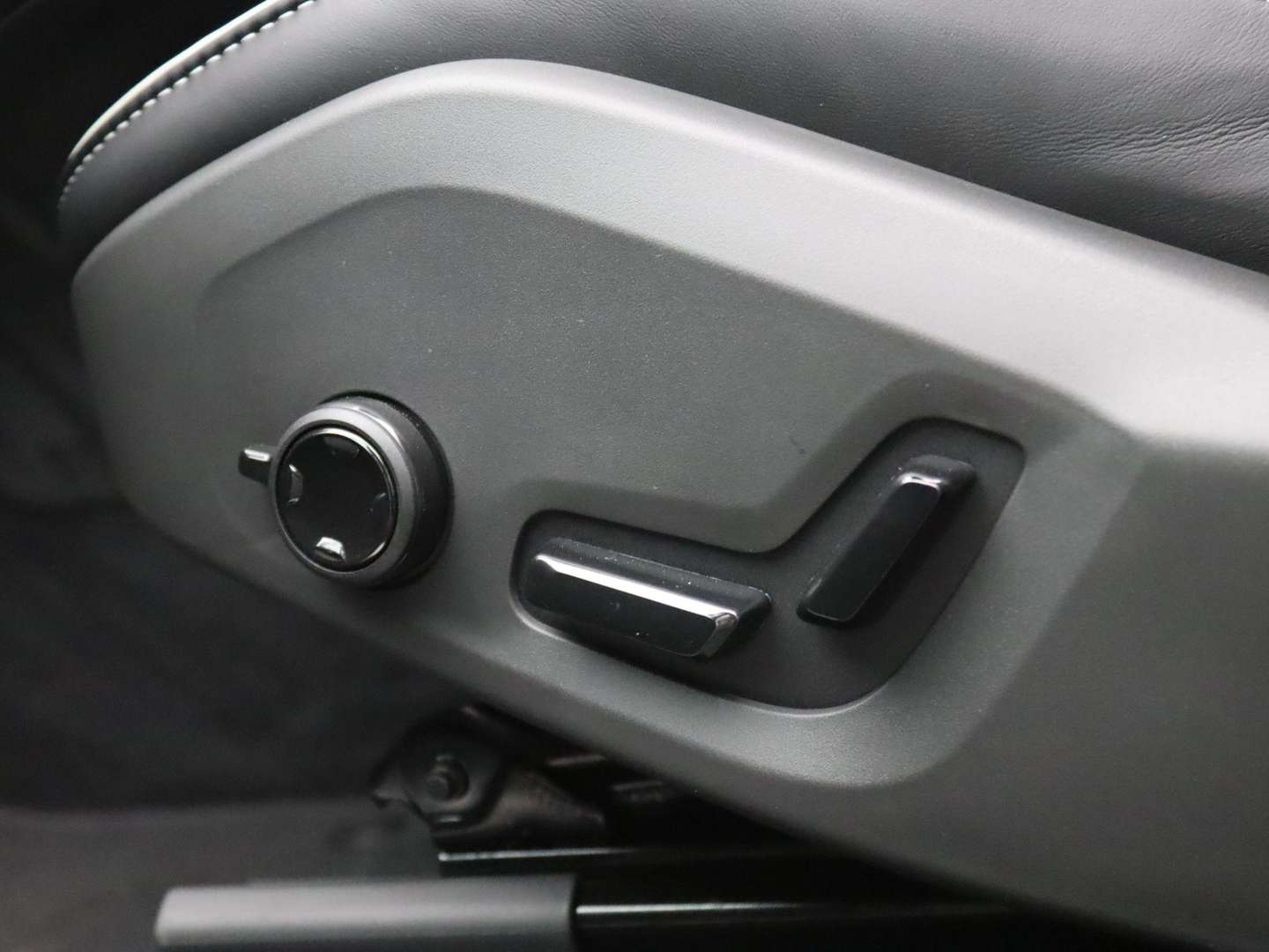 Volvo XC60 T6 Recharge Plus - 2025 - Joinsteer - #41