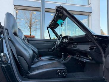 Porsche 993 Carrera Cabriolet — photo 19