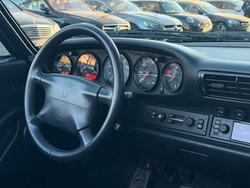 Porsche 993 Carrera Cabriolet — photo 22