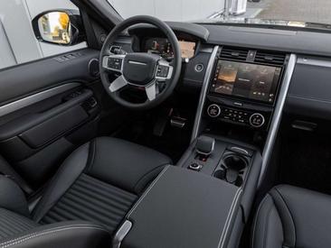 Land Rover Discovery D350 Dynamic SE — photo 14