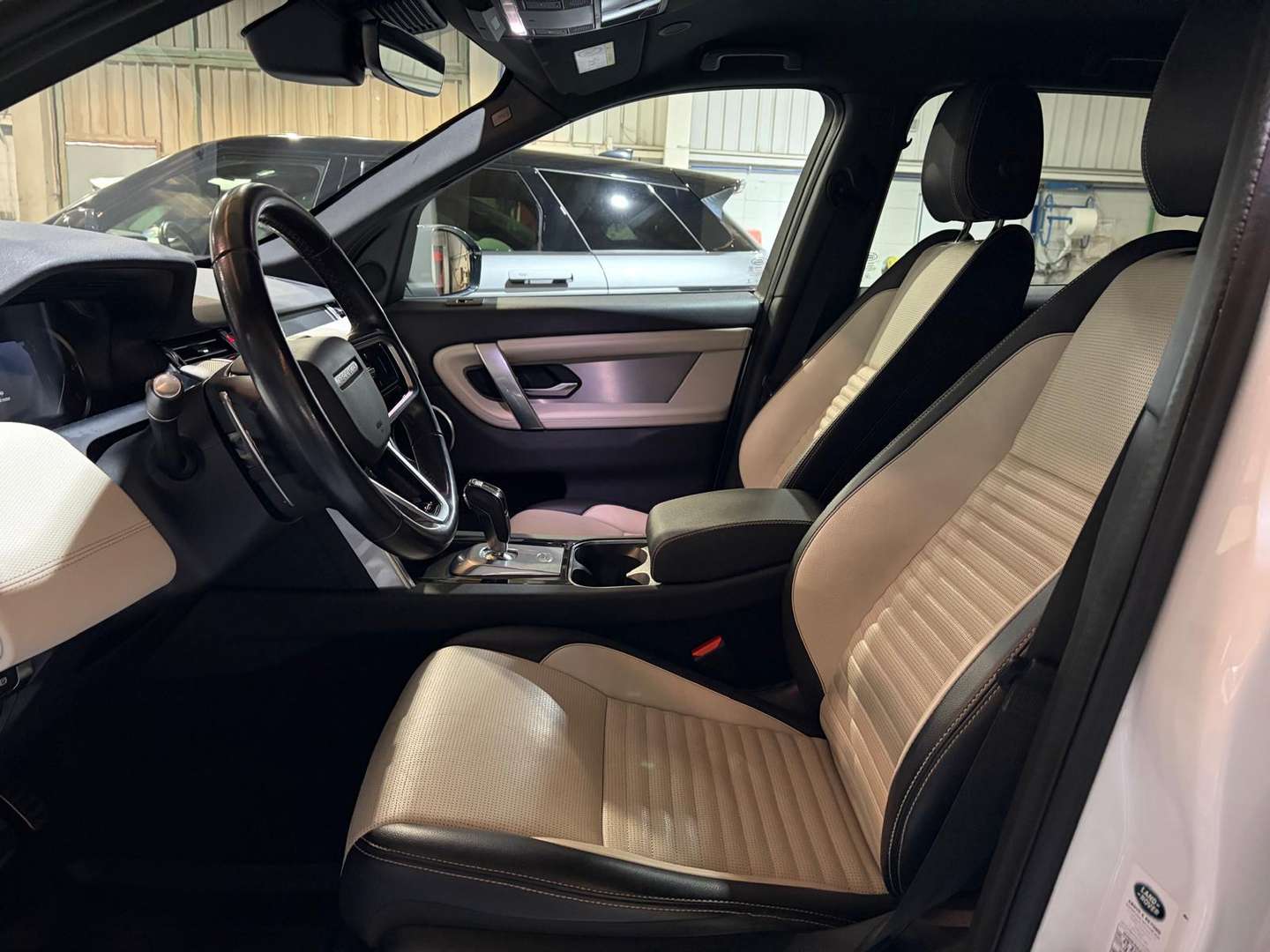 Land Rover Discovery Sport 2.0D TD4 MHEV R-Dynamic S AWD Auto 163 - 2022 - Joinsteer - #5