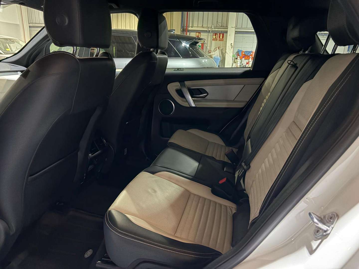 Land Rover Discovery Sport 2.0D TD4 MHEV R-Dynamic S AWD Auto 163 - 2022 - Joinsteer - #6