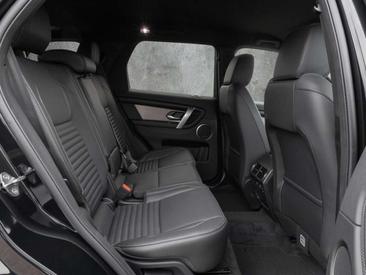 Land Rover Discovery Sport P270e Dynamic SE — photo 4