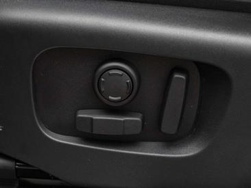 Land Rover Discovery Sport Dynamic SE P270e — photo 20