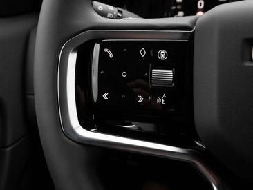 Land Rover Discovery Sport P270e Dynamic SE — photo 25