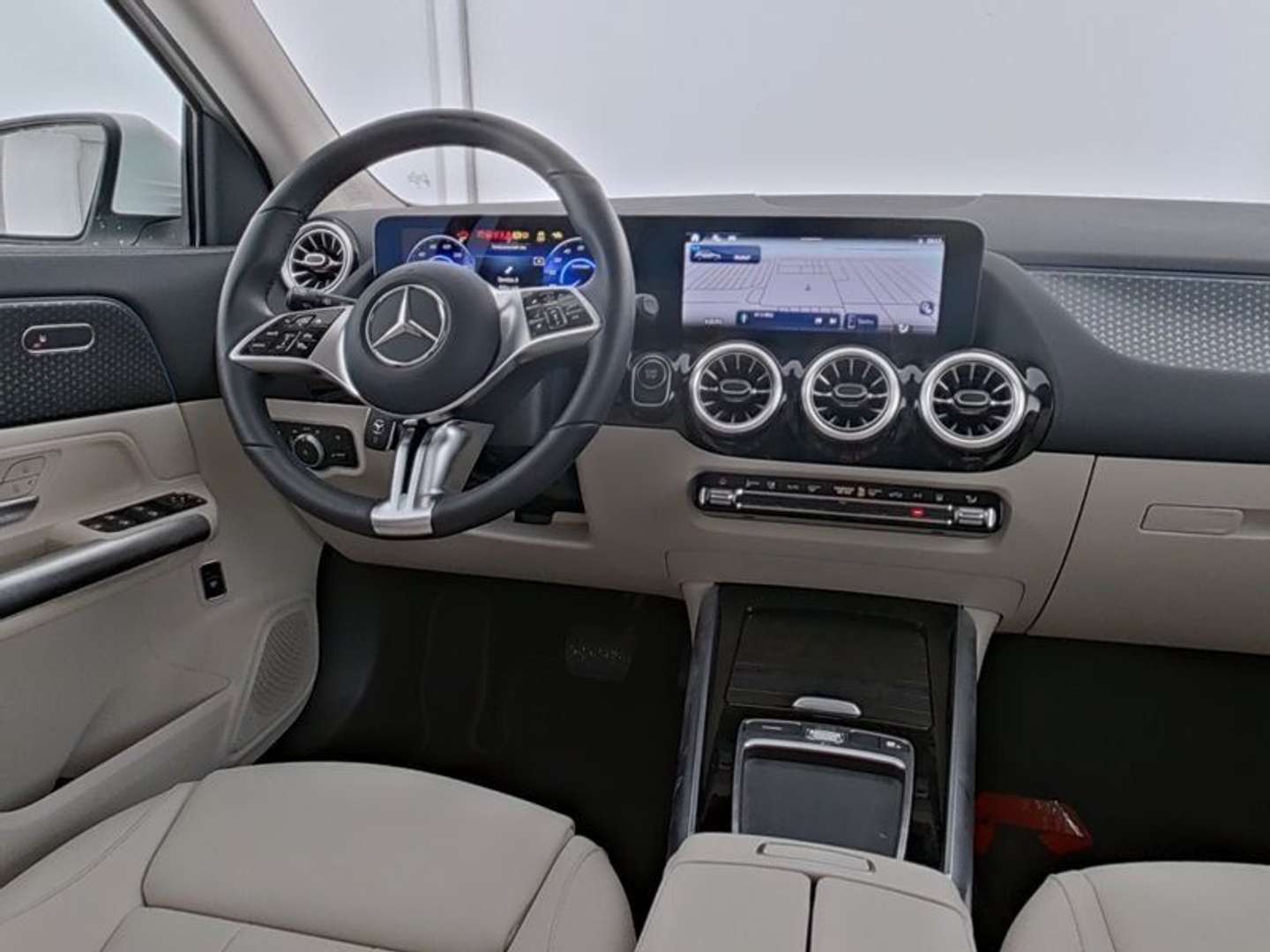 Mercedes EQA 300 Premium - 2024 - Joinsteer - #5