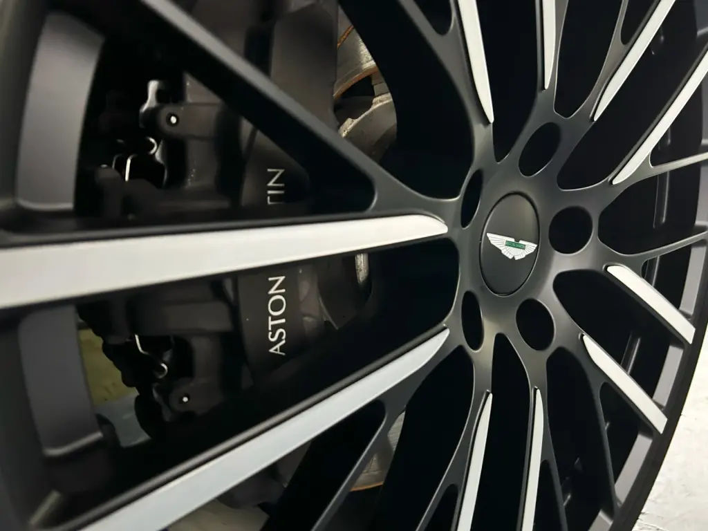 Aston Martin DBX SUV 4.0 - 2023 - Joinsteer - #17