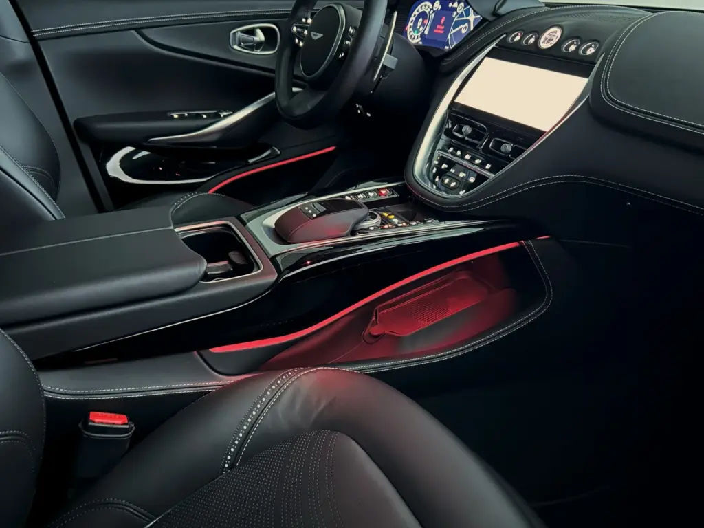 Aston Martin DBX SUV 4.0 - 2023 - Joinsteer - #21