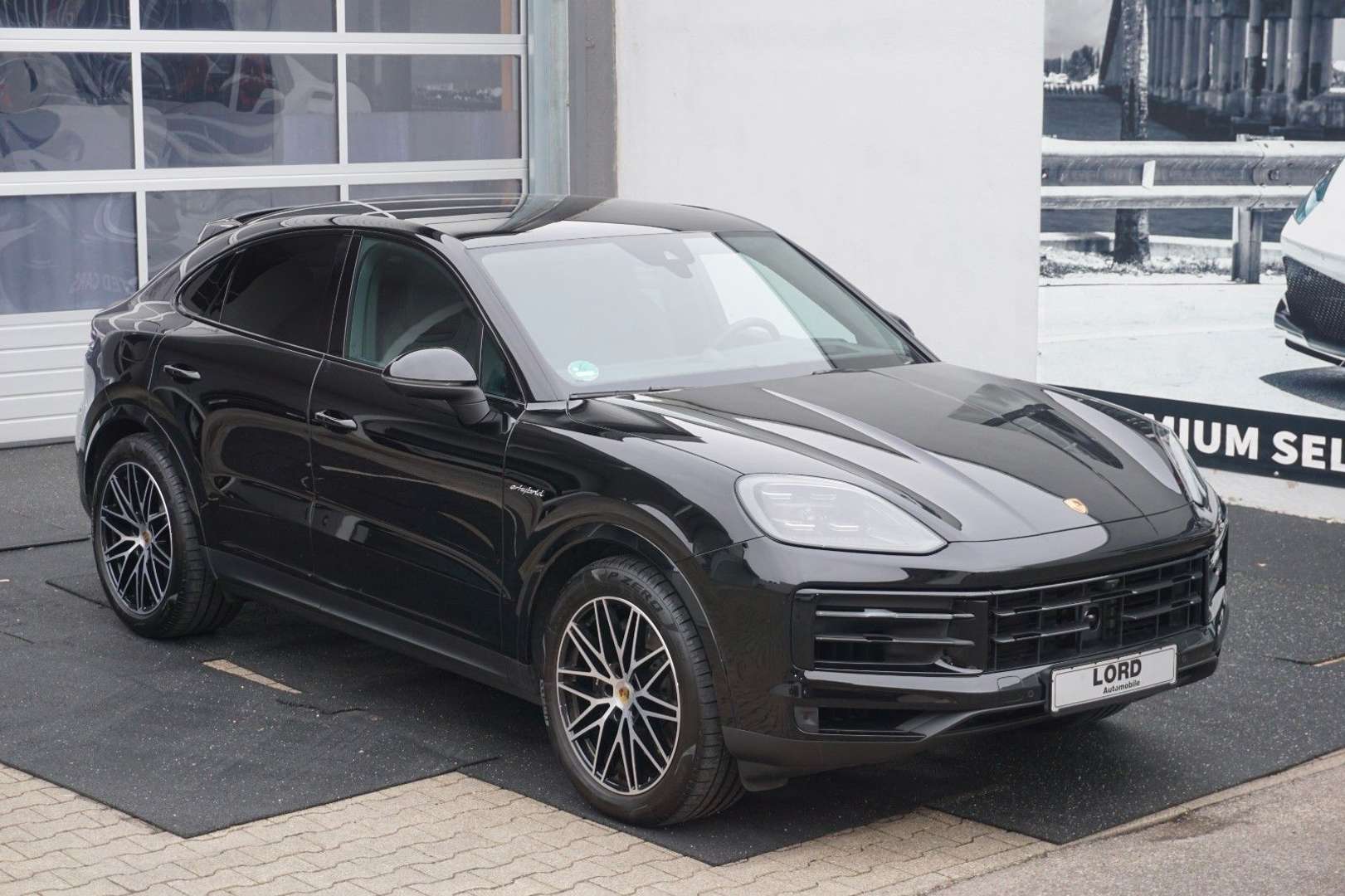 Porsche Cayenne Coupé E-Hybrid - 2024 - Joinsteer - #1