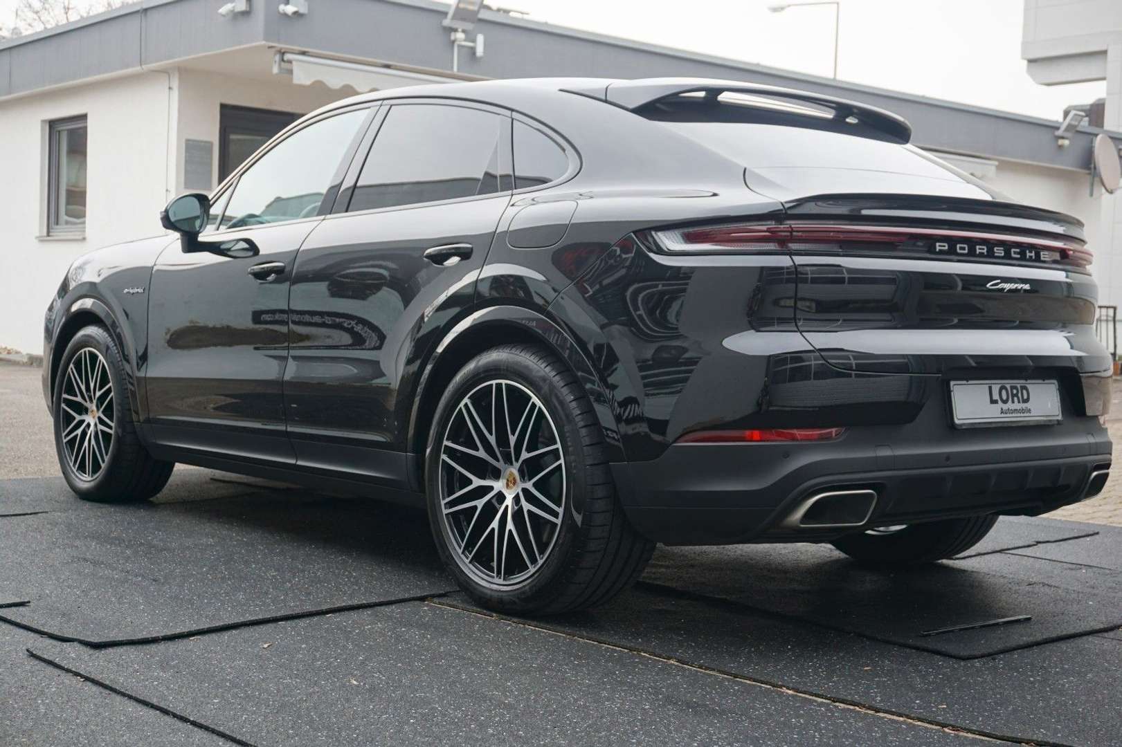 Porsche Cayenne Coupé E-Hybrid - 2024 - Joinsteer - #5