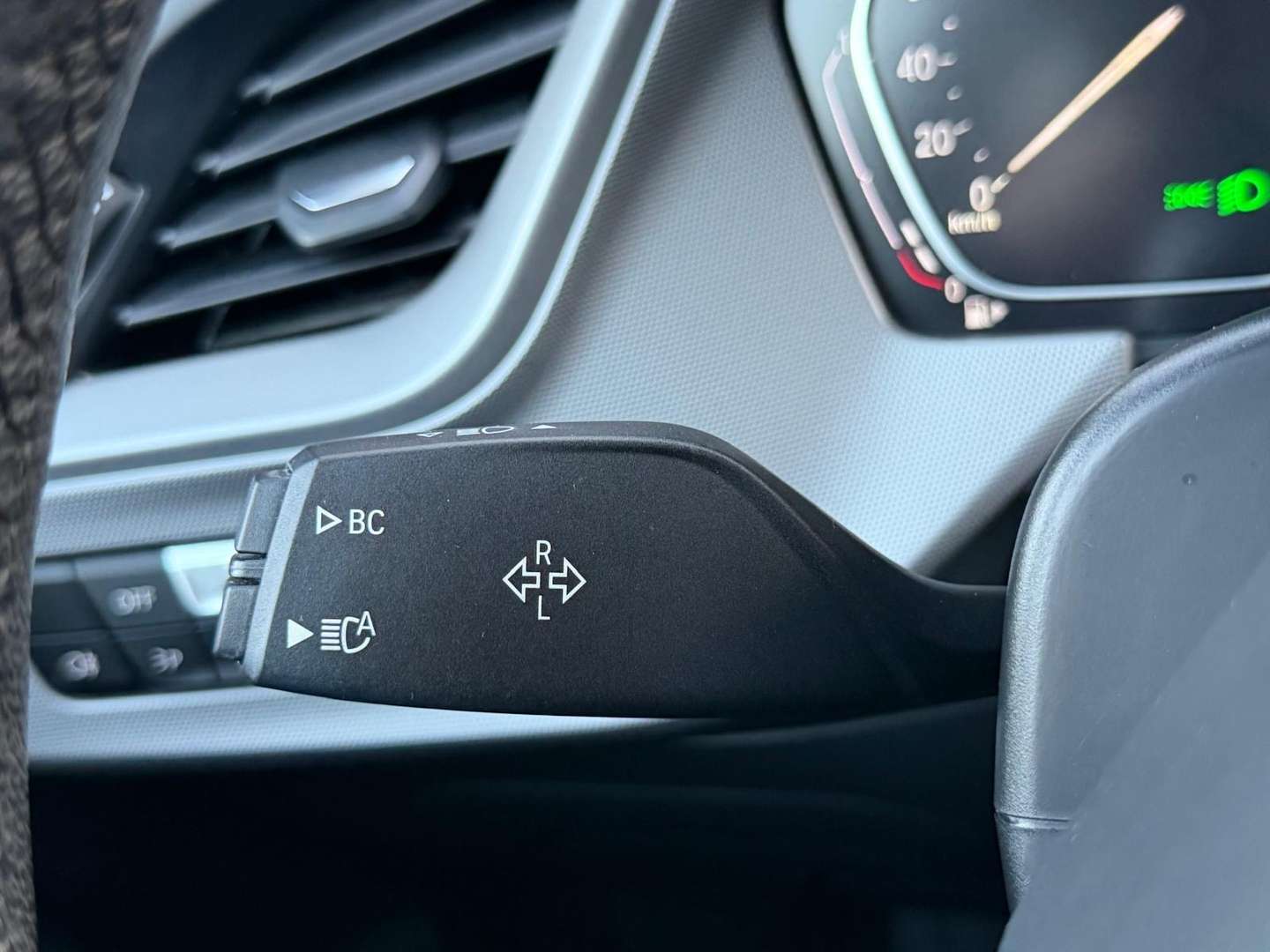 BMW 118 IA SportLine Sport - 2020 - Joinsteer - #14