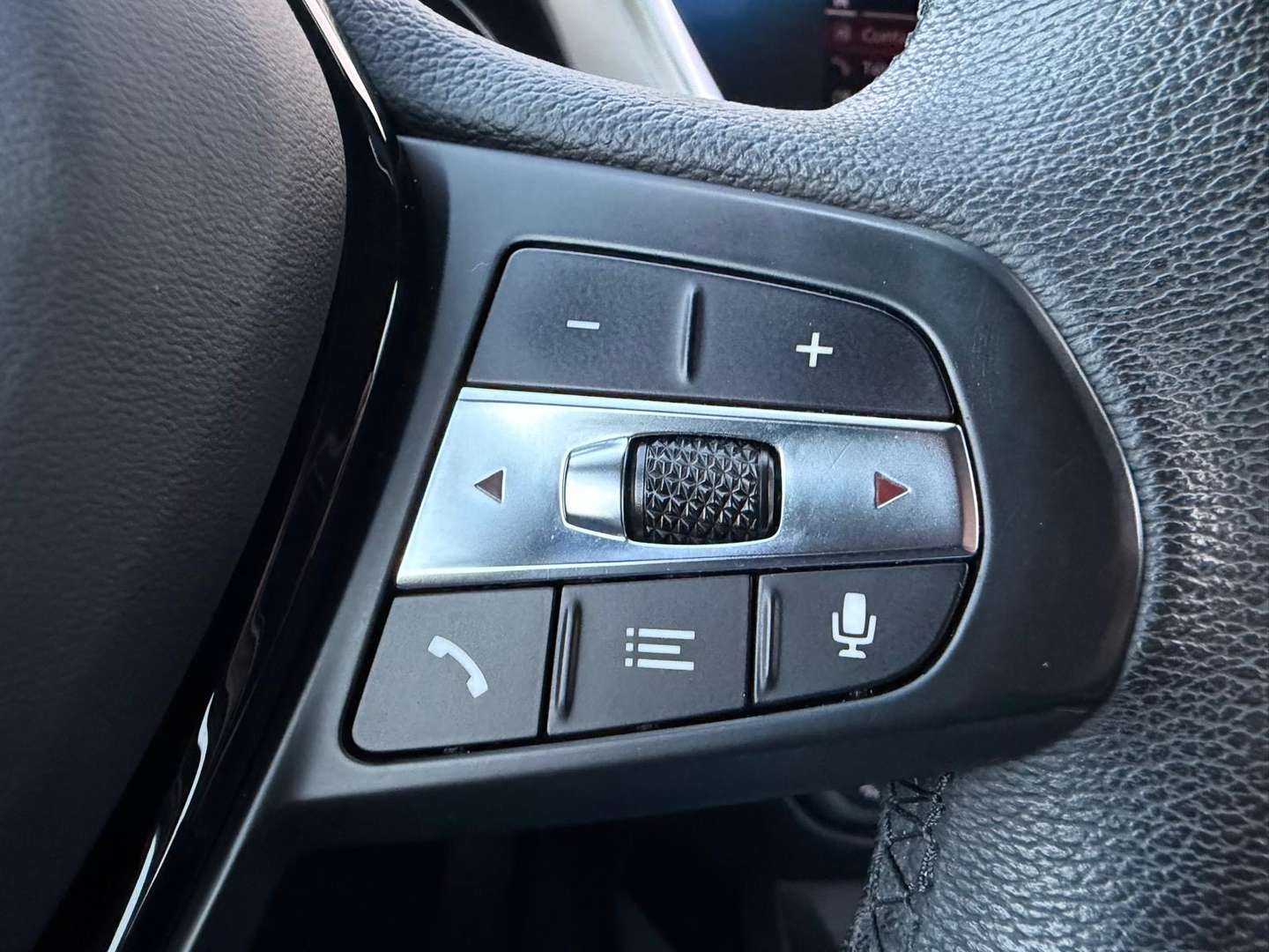 BMW 118 IA SportLine Sport - 2020 - Joinsteer - #16