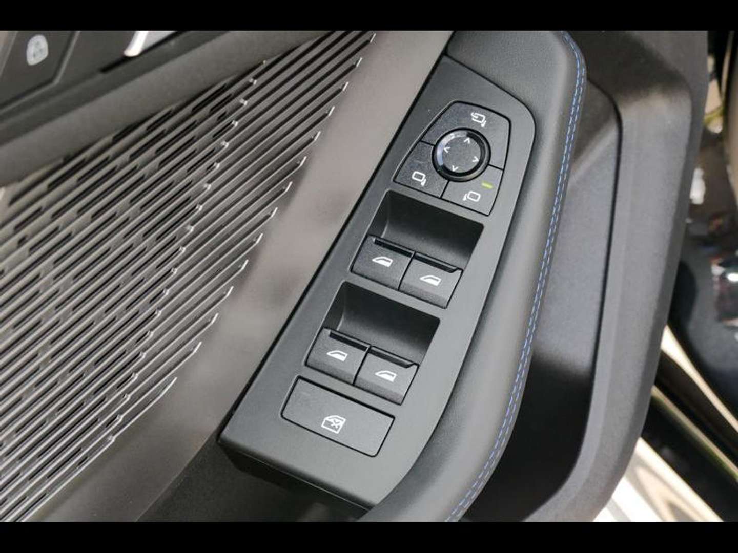 BMW 116i M Sport - 2025 - Joinsteer - #9