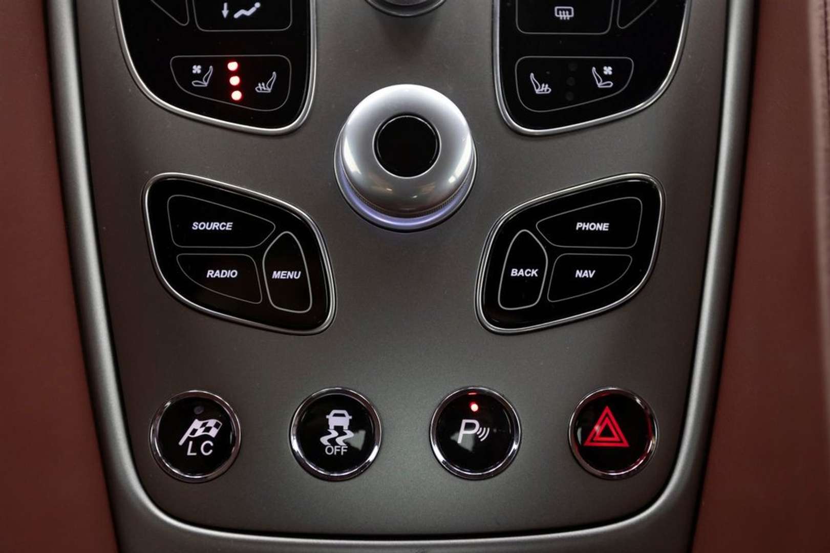 Aston Martin Vanquish V12 6.0 - 2016 - Joinsteer - #6