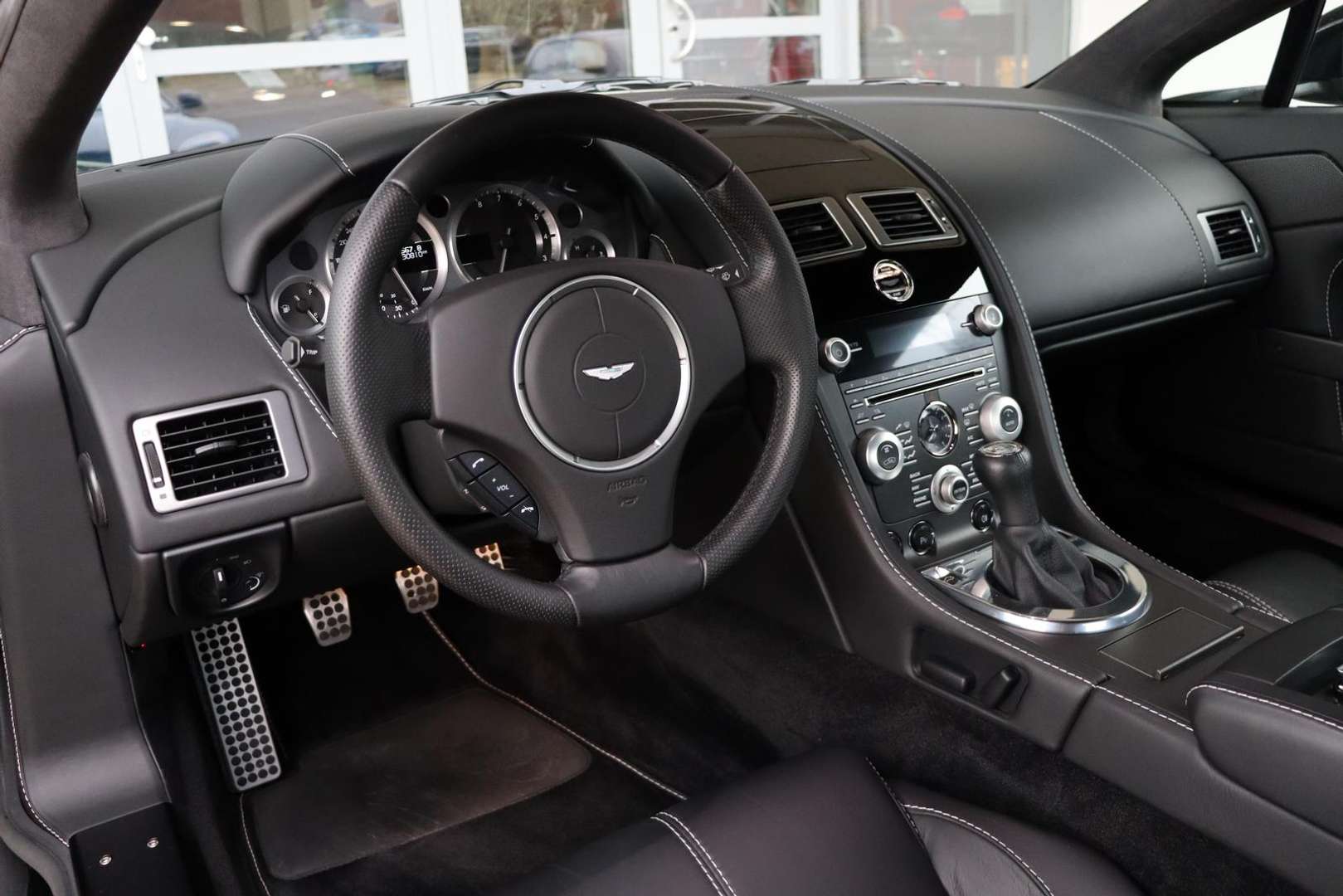 Aston Martin V8 Coupé 4.7 - 2010 - Joinsteer - #8