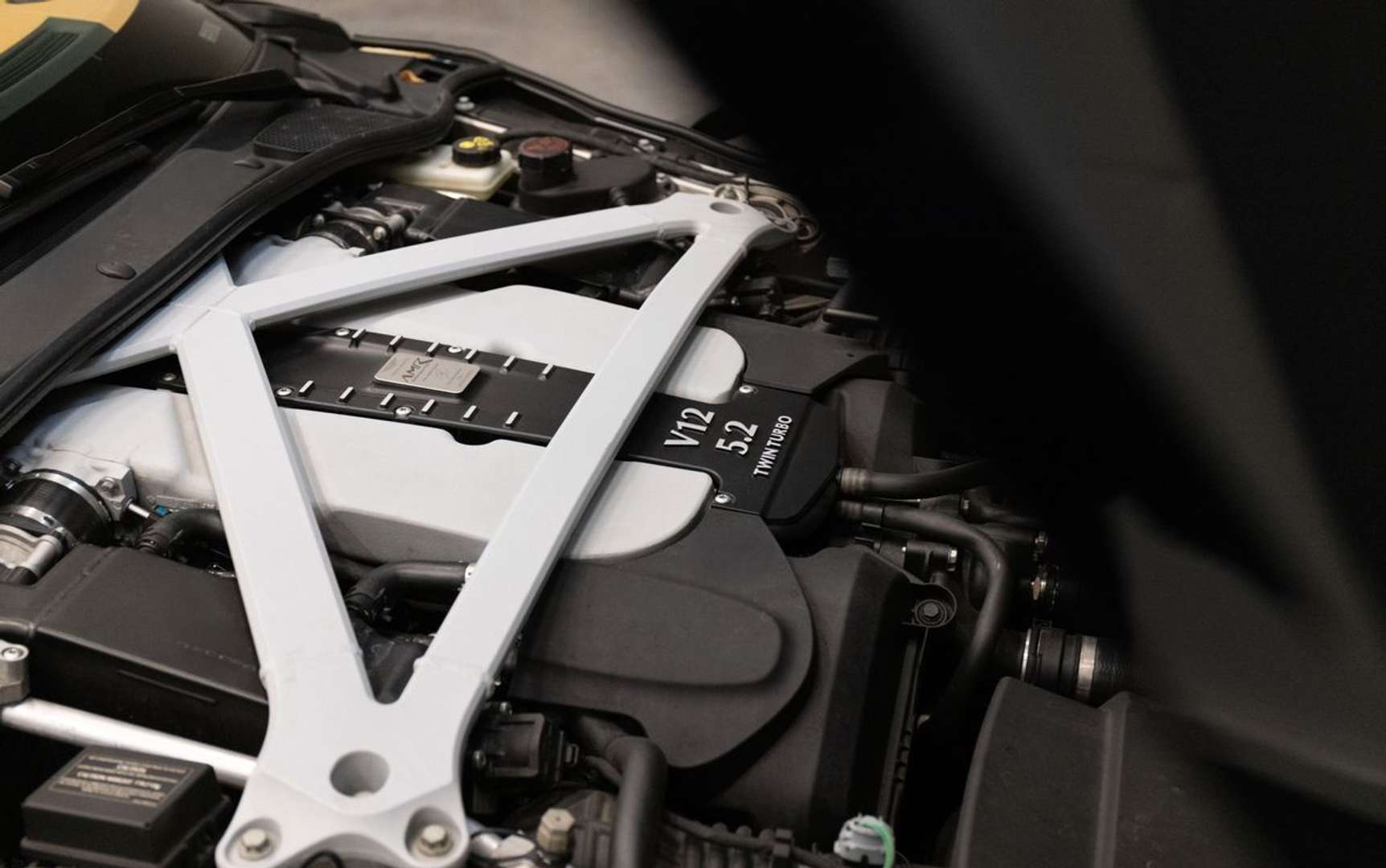 Aston Martin DB11 V12 5.2 AMR - 2017 - Joinsteer - #10