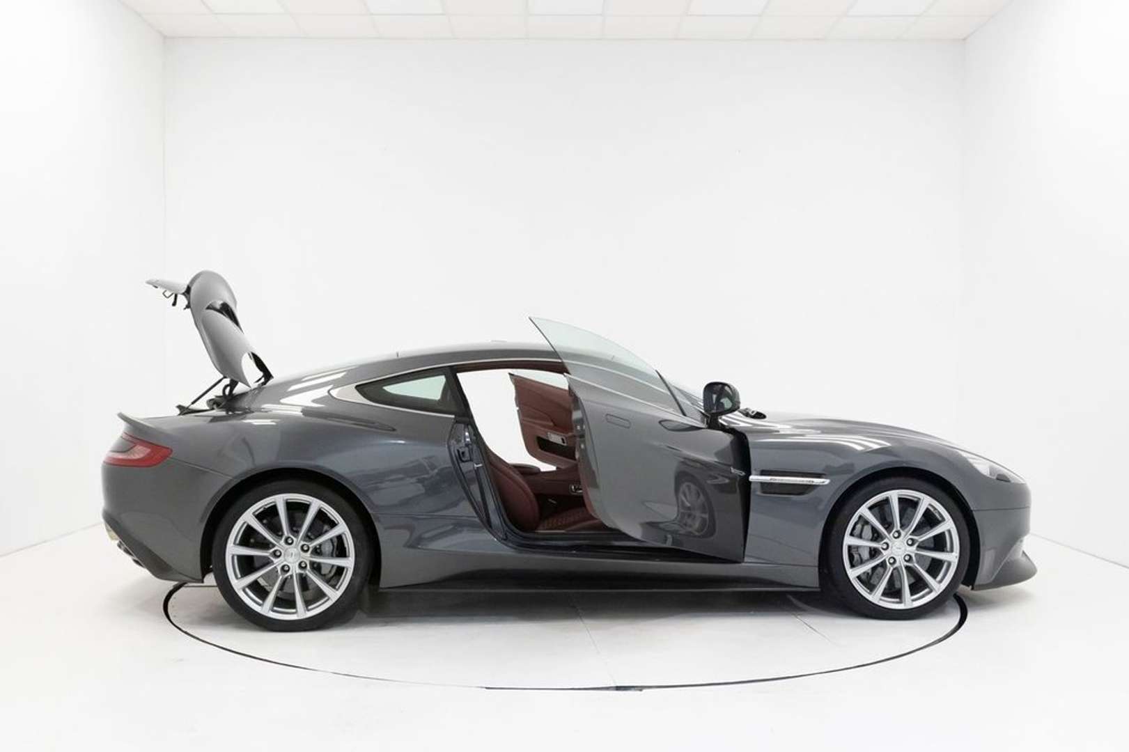 Aston Martin Vanquish V12 6.0 - 2016 - Joinsteer - #11