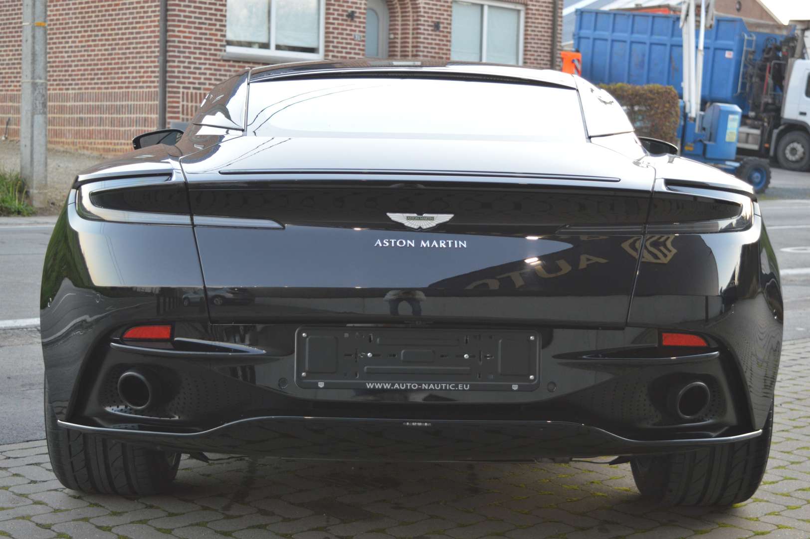 Aston Martin DB11 Coupé 4.0i V8 Biturbo - 2018 - Joinsteer - #3