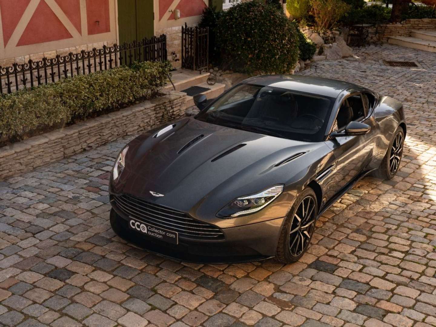 Aston Martin DB11 V12 Launch Edition - 2017 - Joinsteer - #1