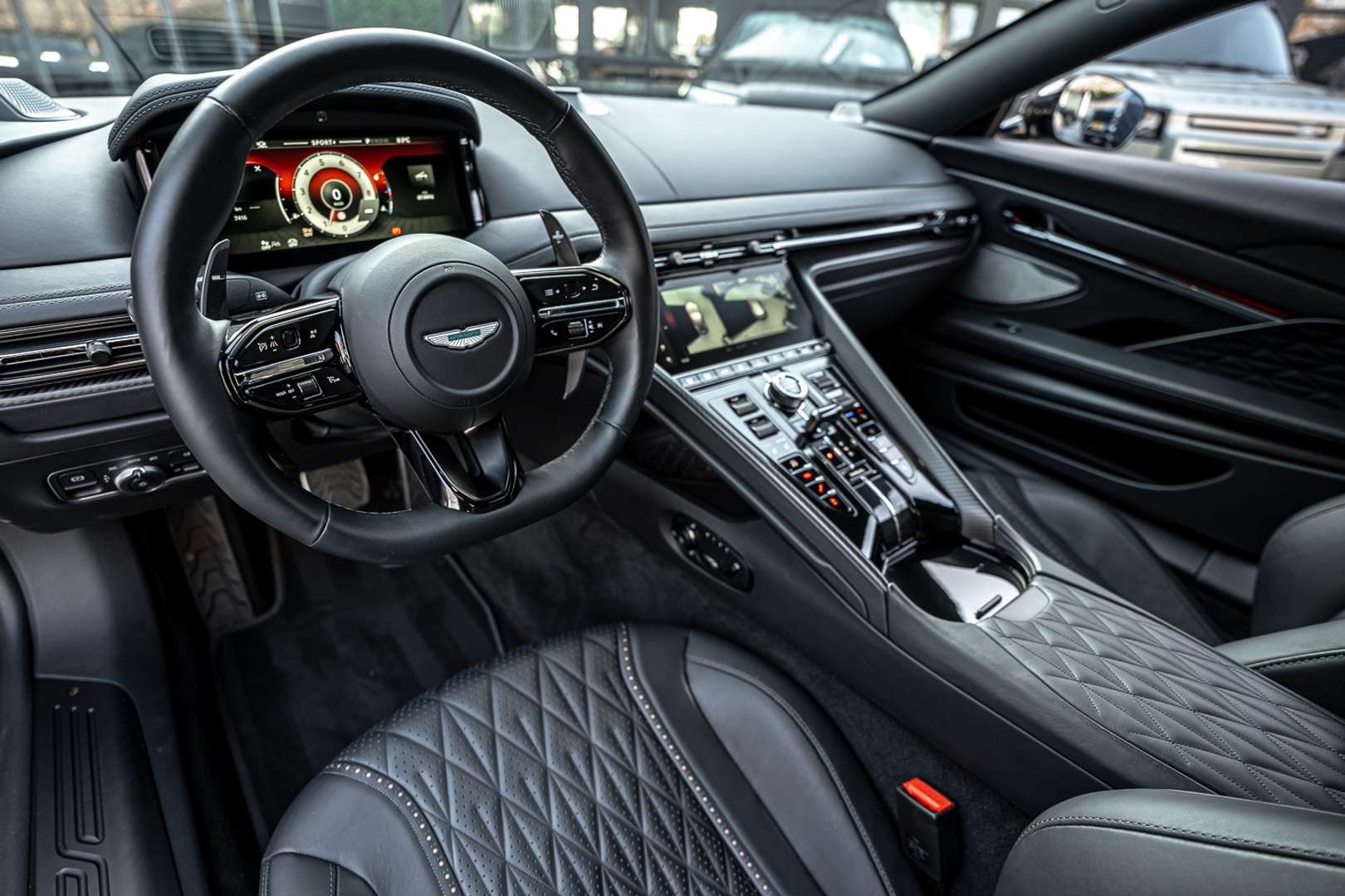 Aston Martin DB12 Coupé V8 Carbon - 2025 - Joinsteer - #3