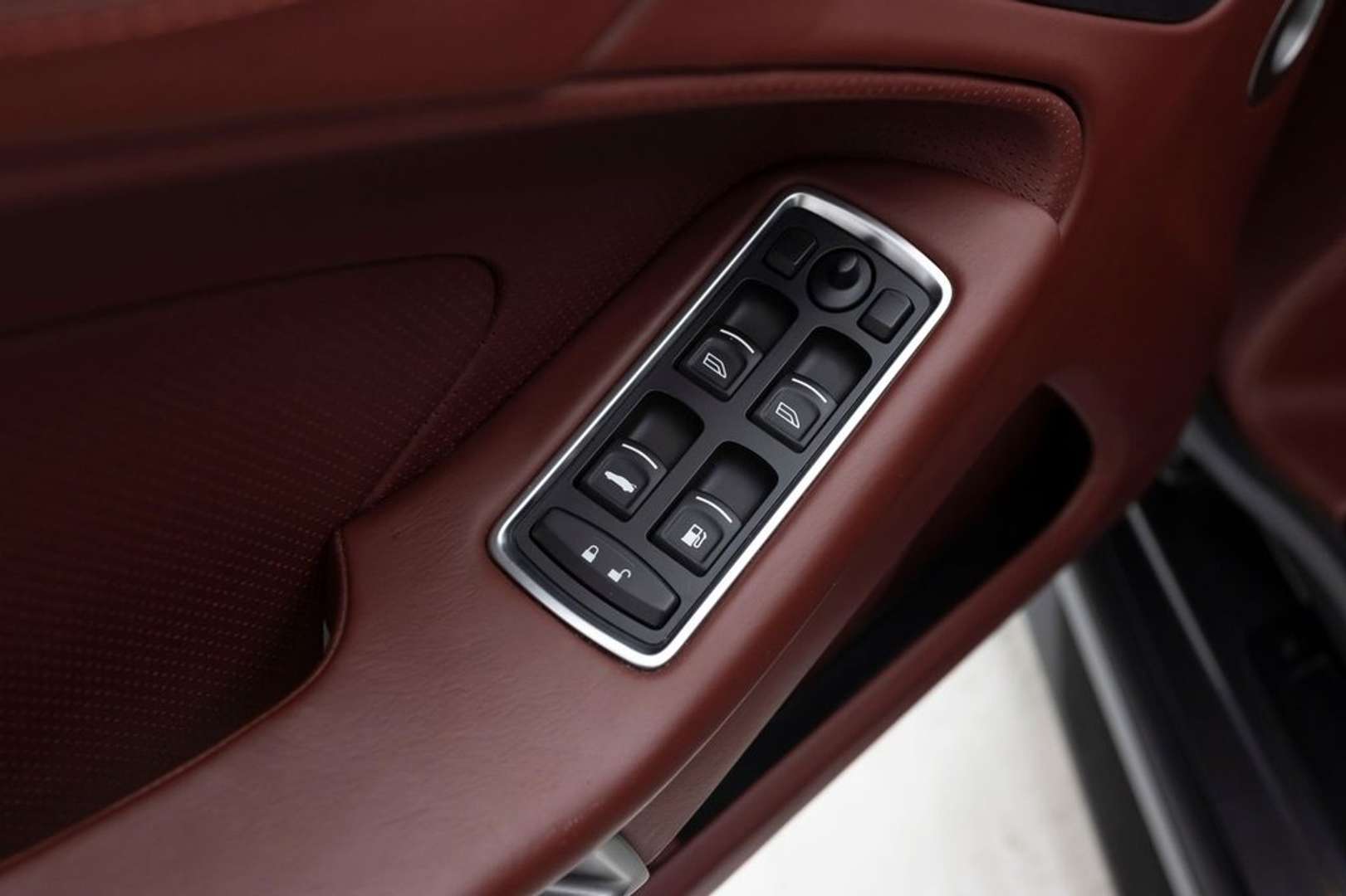 Aston Martin Vanquish V12 6.0 - 2016 - Joinsteer - #23