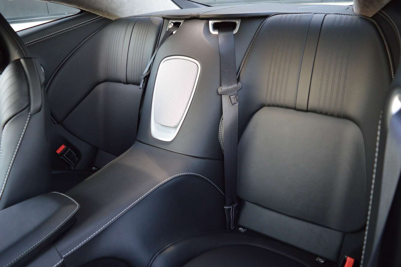 Aston Martin DB11 Coupé 4.0i V8 Biturbo - 2018 - Joinsteer - #9