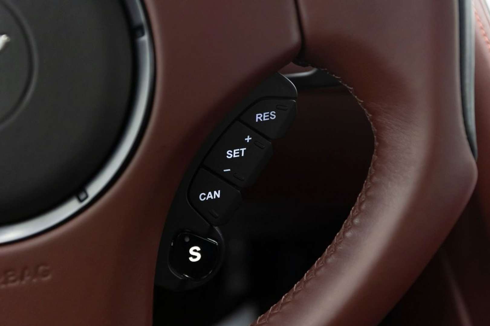 Aston Martin Vanquish V12 6.0 - 2016 - Joinsteer - #27