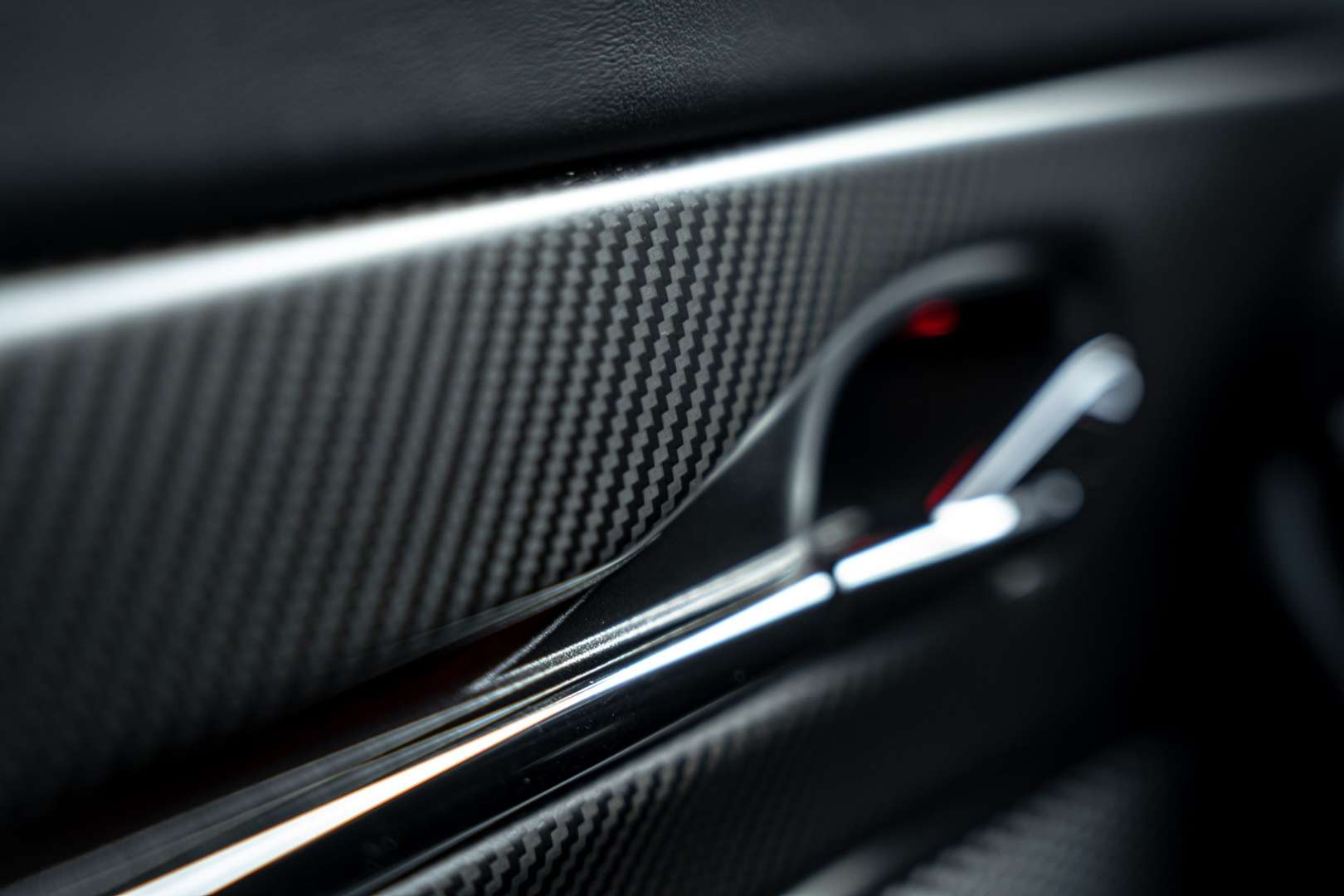 Aston Martin DB12 Coupé V8 Carbon - 2025 - Joinsteer - #9