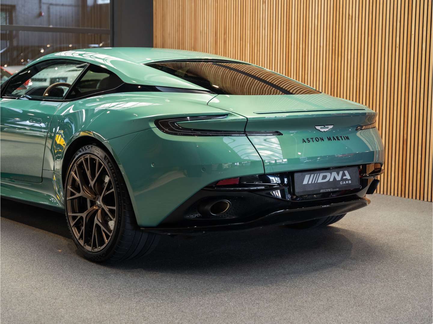 Aston Martin DB12 Coupé 4.0 V8 Bowers&Wilkins - 2023 - Joinsteer - #11