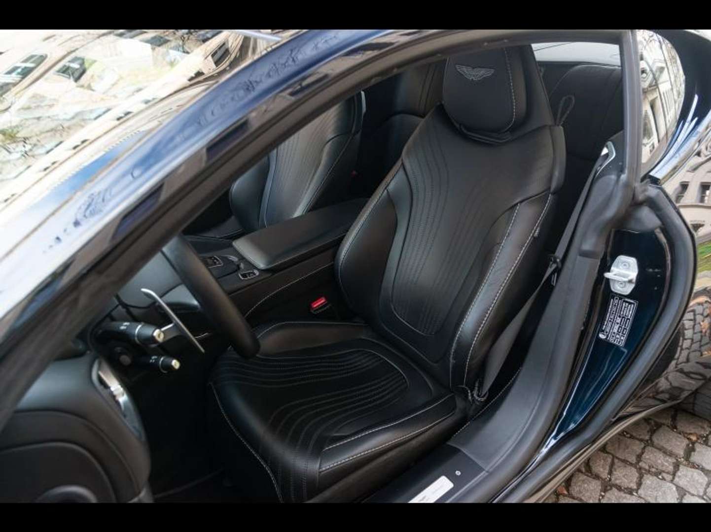 Aston Martin DB11 V12 5.2 608ch BVA8 - 2016 - Joinsteer - #18