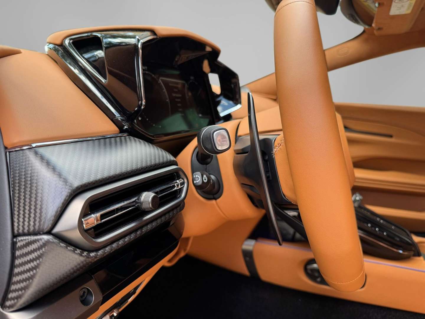 Aston Martin V8 MY25 - 2024 - Joinsteer - #17