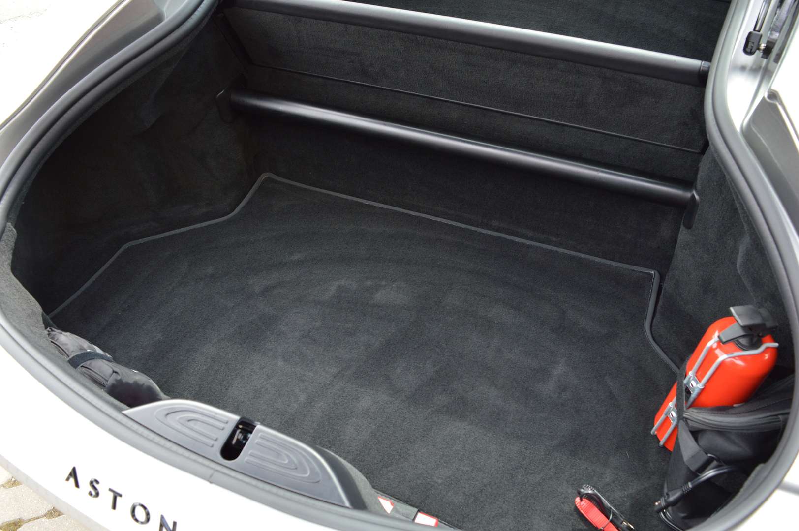 Aston Martin Vantage Coupe 5.2i V12 édition Limitée - 2022 - Joinsteer - #21