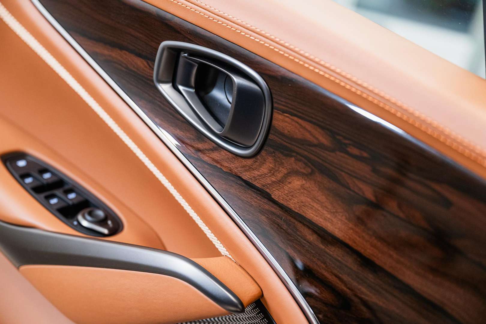 Aston Martin DBX 707 - 2024 - Joinsteer - #23