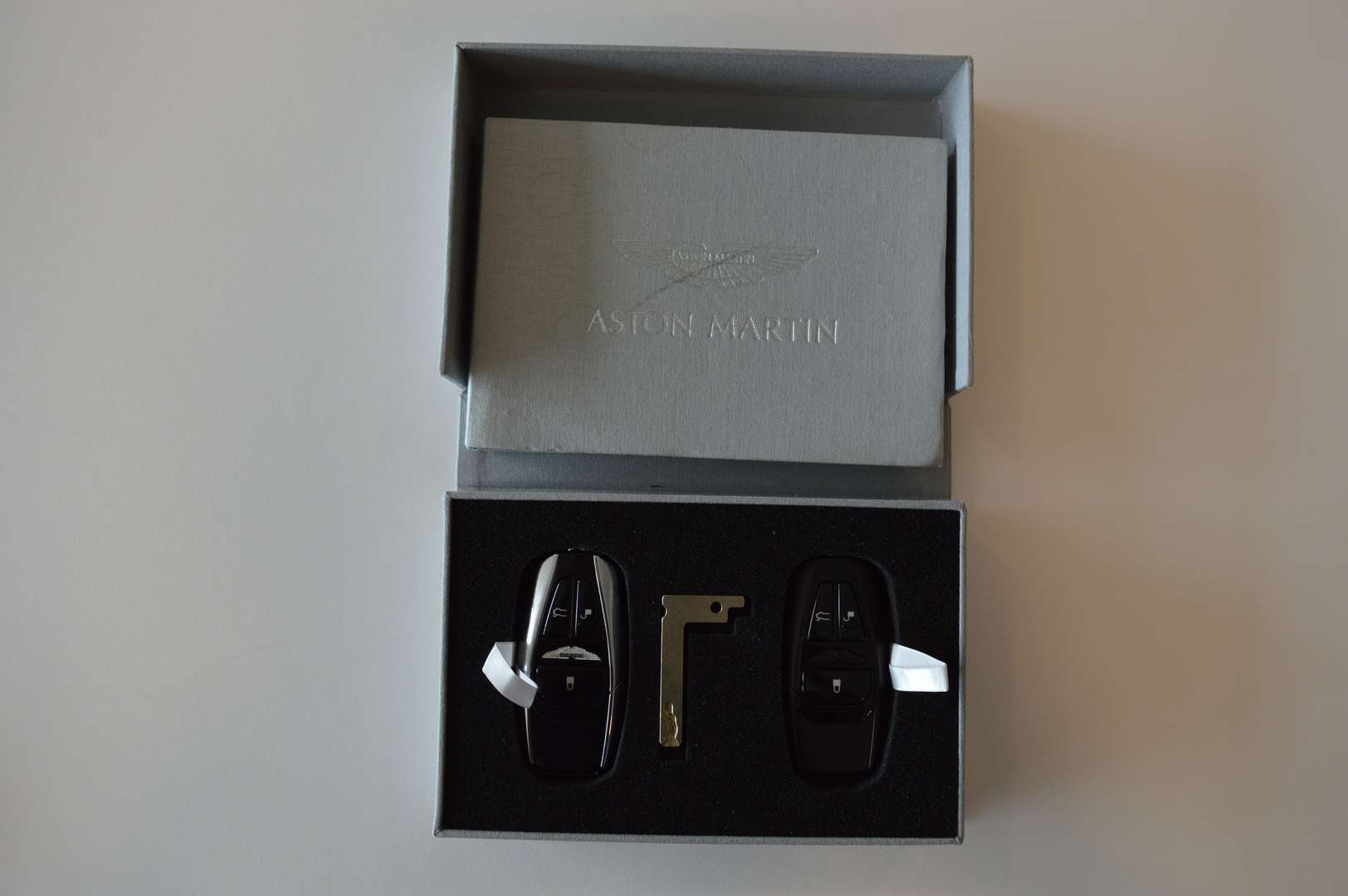 Aston Martin Vantage Coupe 5.2i V12 édition Limitée - 2022 - Joinsteer - #22