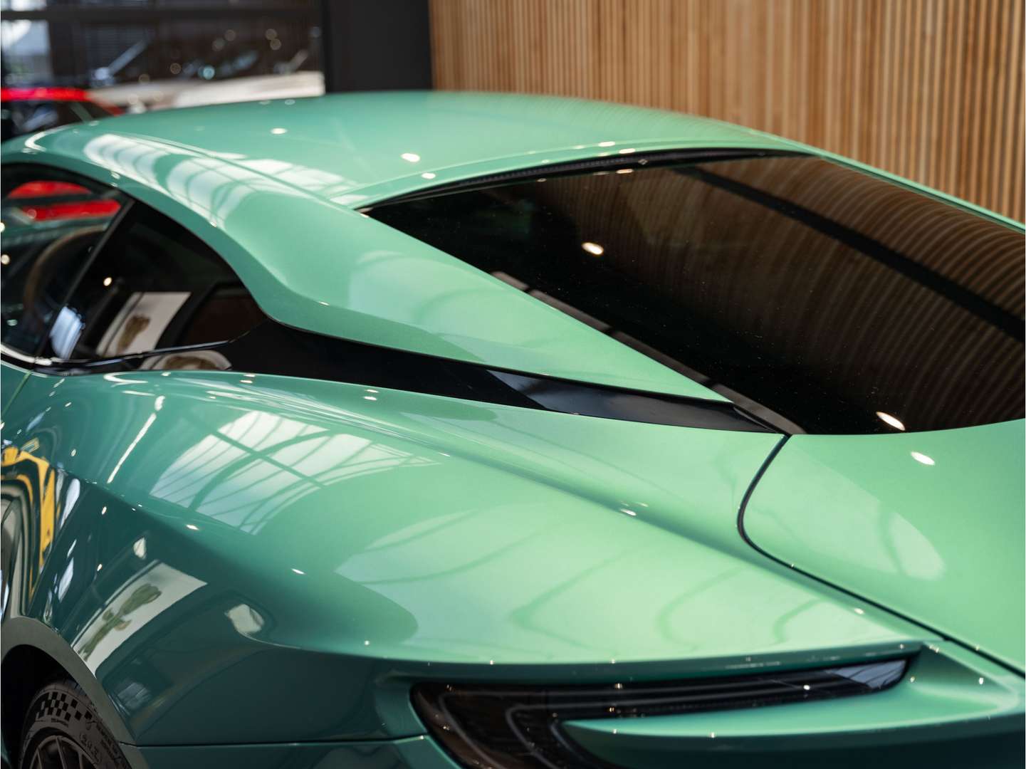 Aston Martin DB12 Coupé 4.0 V8 Bowers&Wilkins - 2023 - Joinsteer - #14