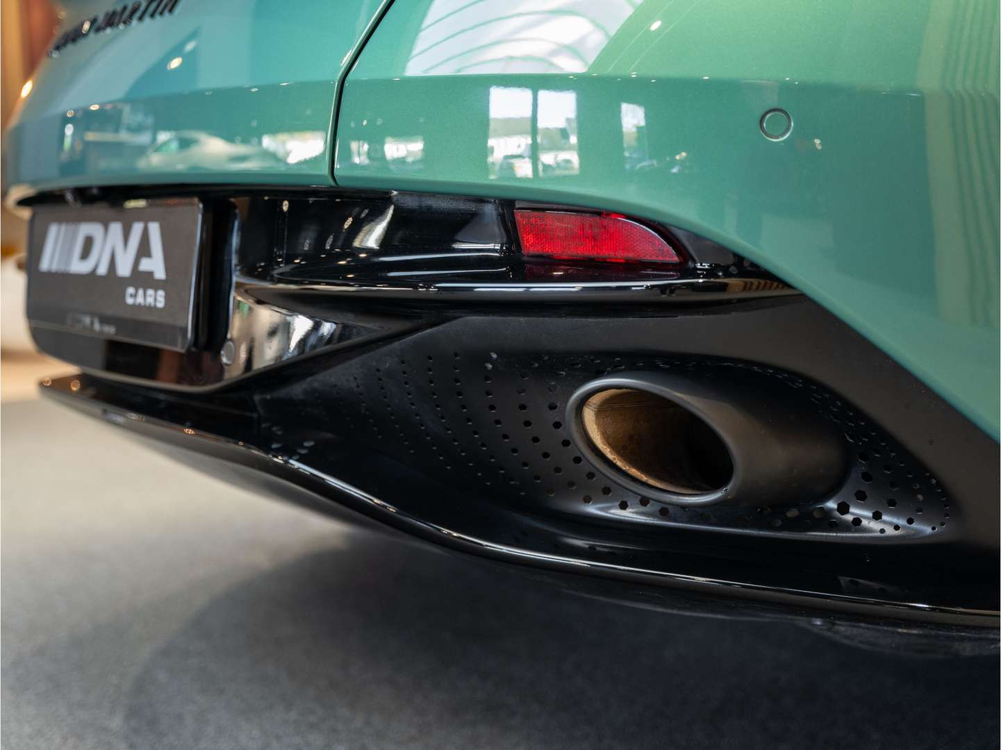 Aston Martin DB12 Coupé 4.0 V8 Bowers&Wilkins - 2023 - Joinsteer - #20