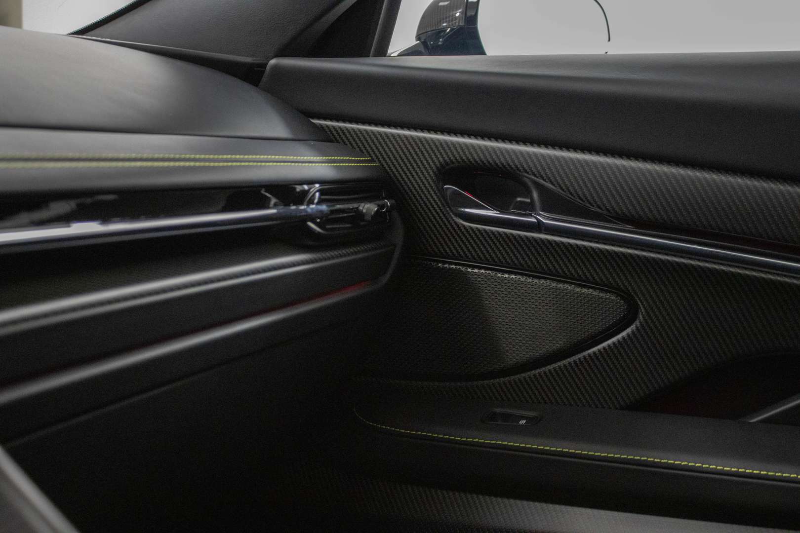 Aston Martin DB12 Coupé V8 - 2024 - Joinsteer - #20