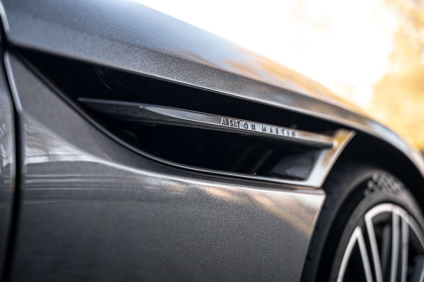 Aston Martin DB12 Coupé V8 Carbon - 2025 - Joinsteer - #24