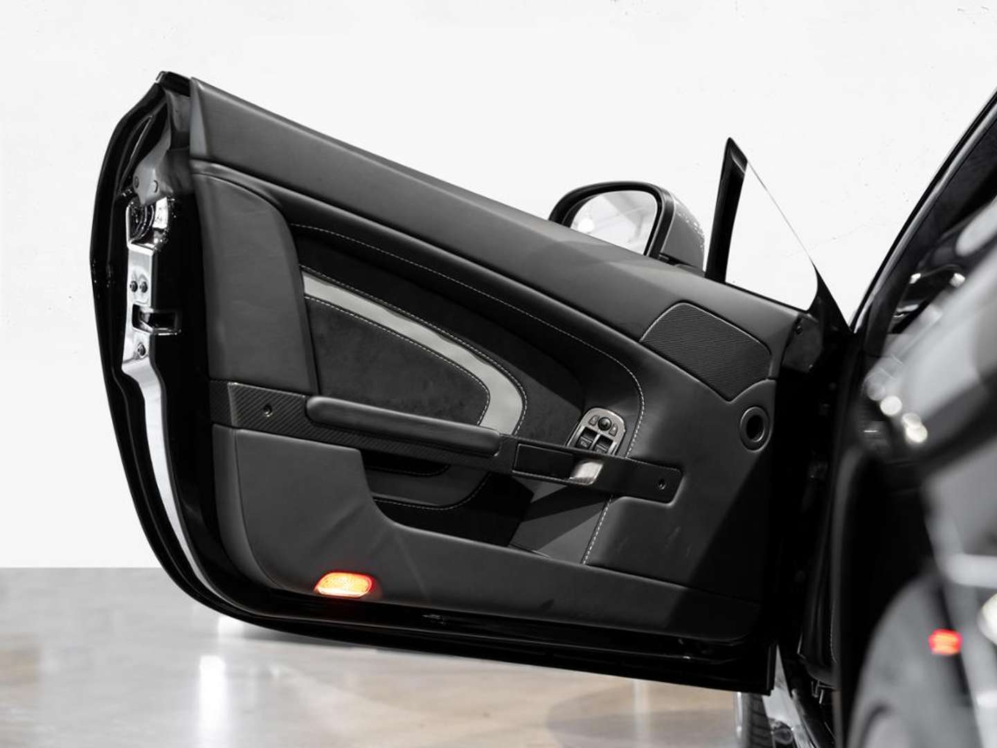 Aston Martin Vantage S Coupé V12 - 2017 - Joinsteer - #28