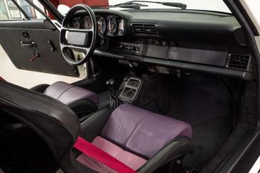 Porsche 964 RS — photo 14