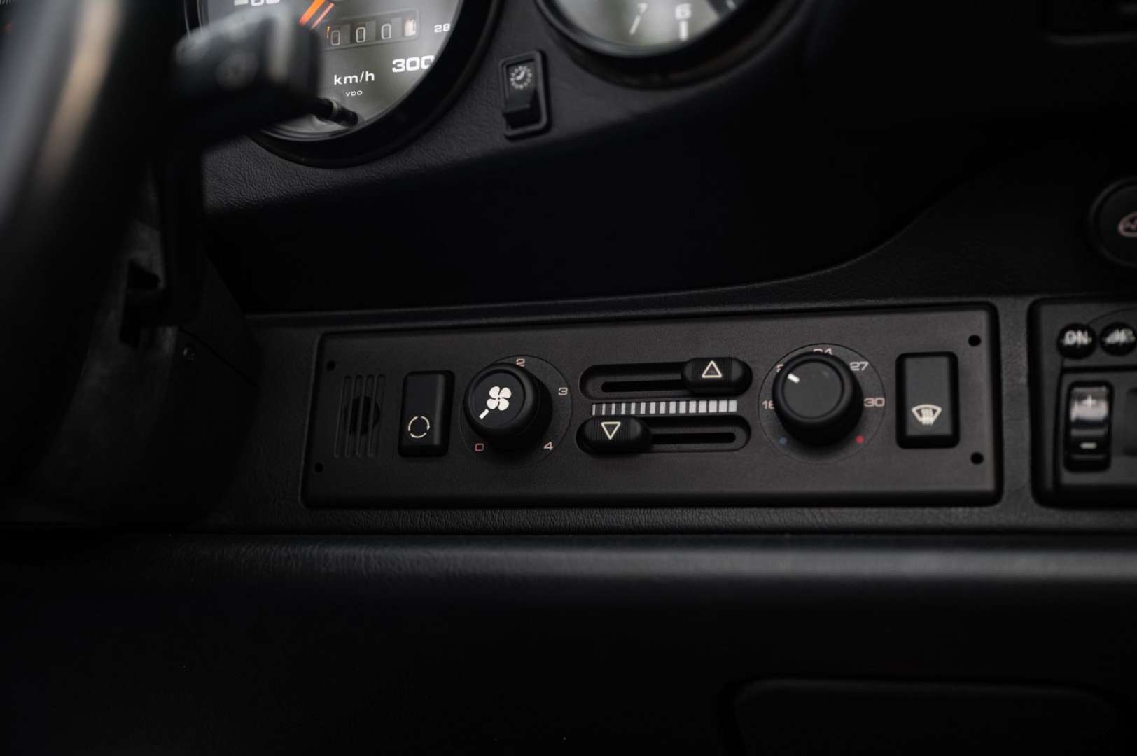 Porsche 993 Carrera 2 - 1995 - Joinsteer - #13